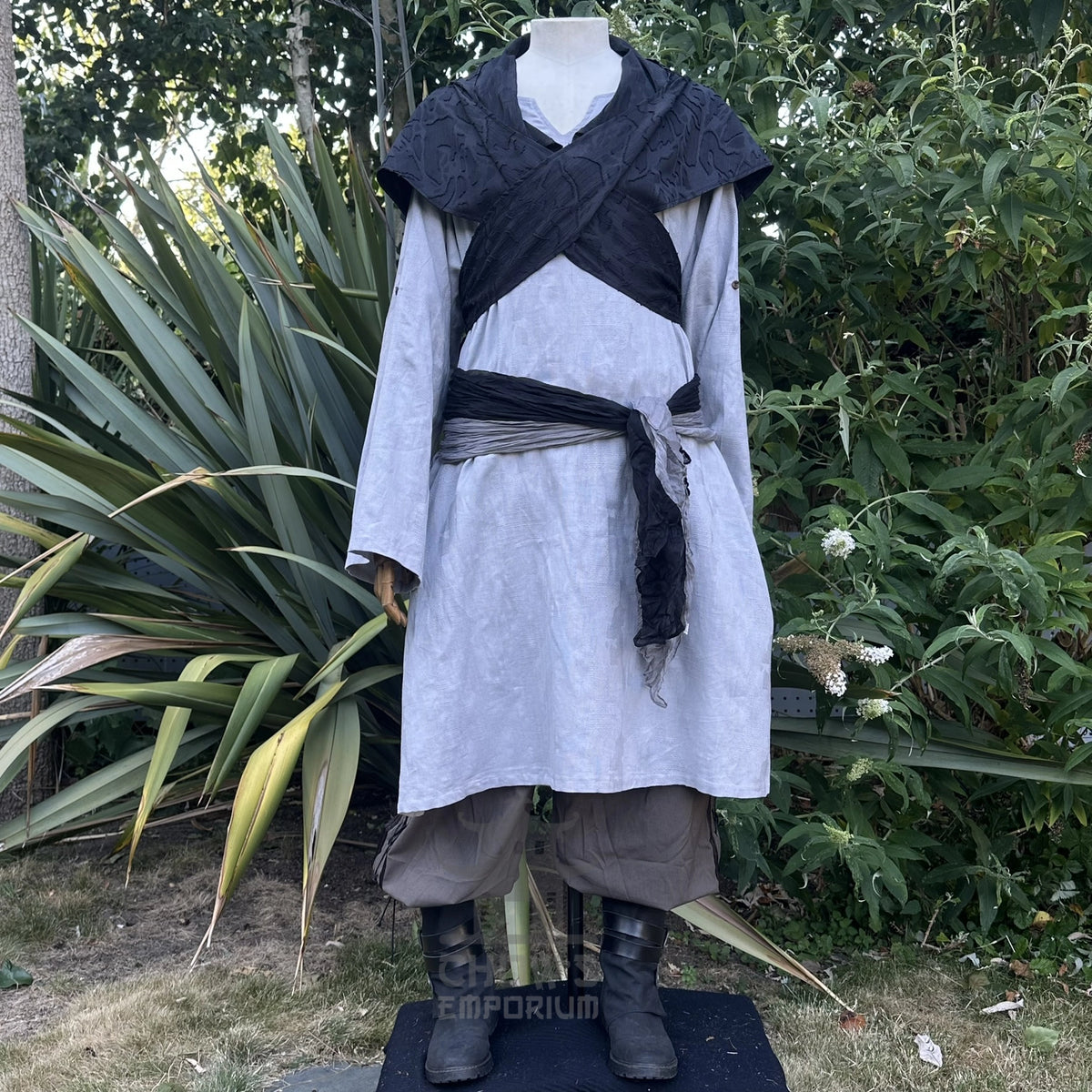 Black Lightweight Scarf Hood