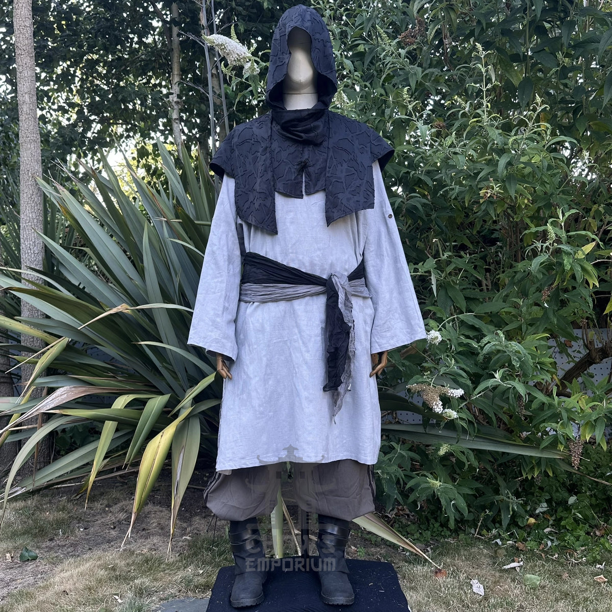 Black Lightweight Scarf Hood