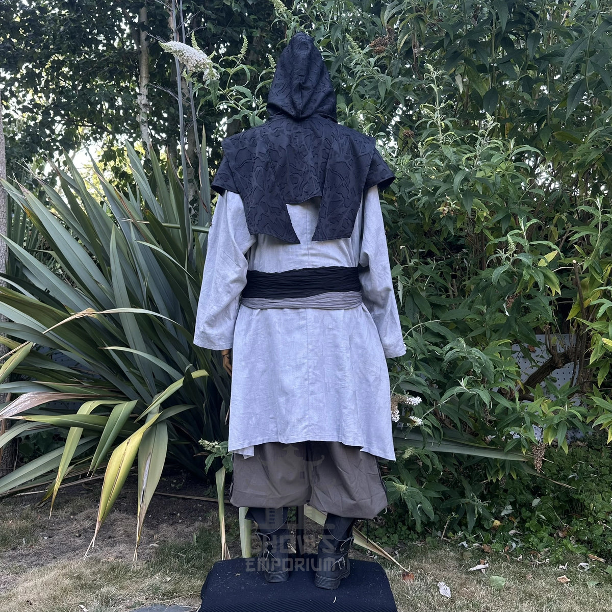 Black Lightweight Scarf Hood