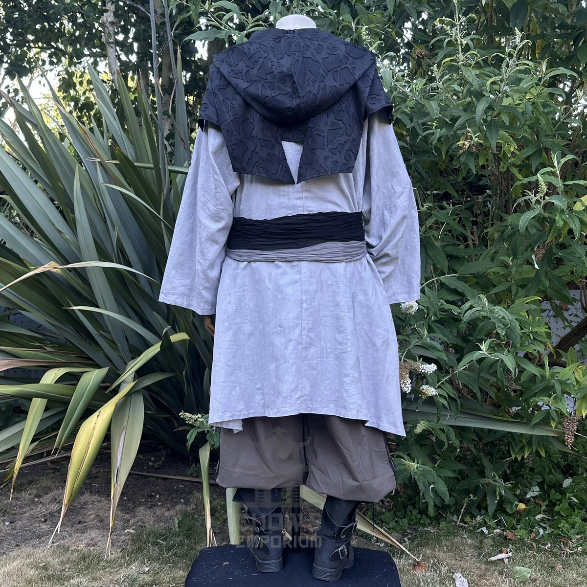 Black Lightweight Scarf Hood
