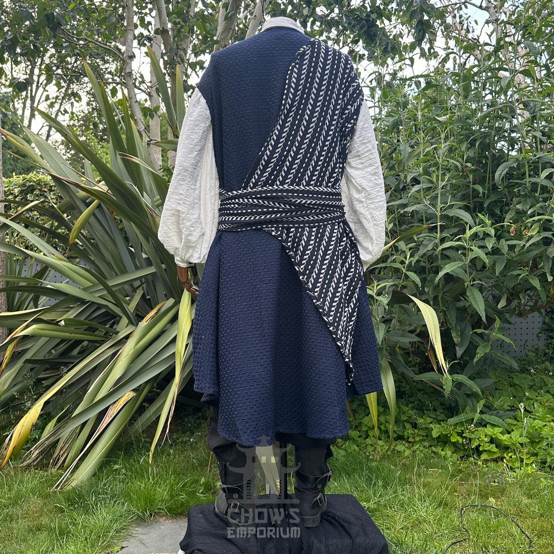 Gilet patchwork orné médiéval - Tissu en faux cuir noir avec doublure en polaire