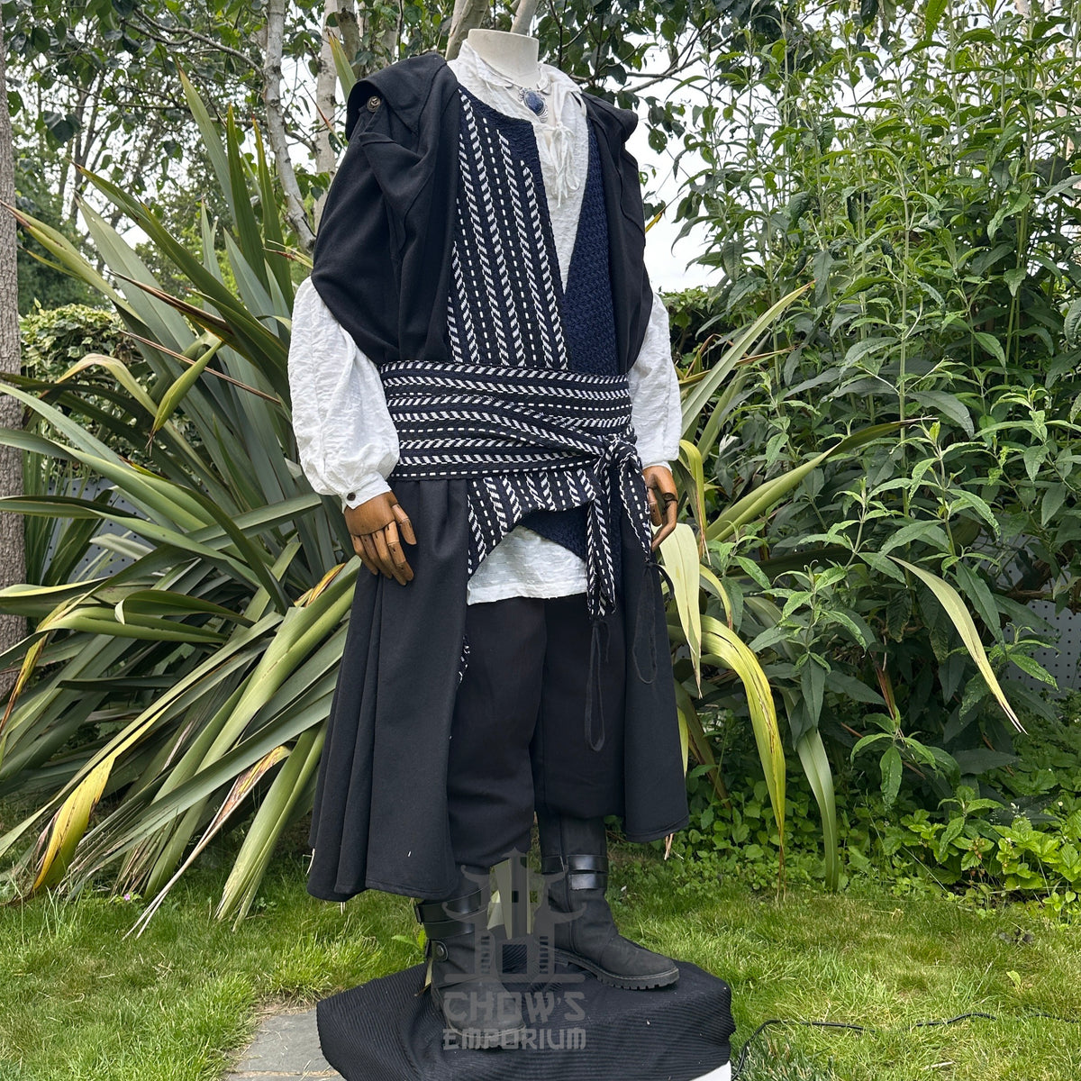 Layered styling of black wool LARP robe and cloak, medieval fantasy cosplay costume for pirates.