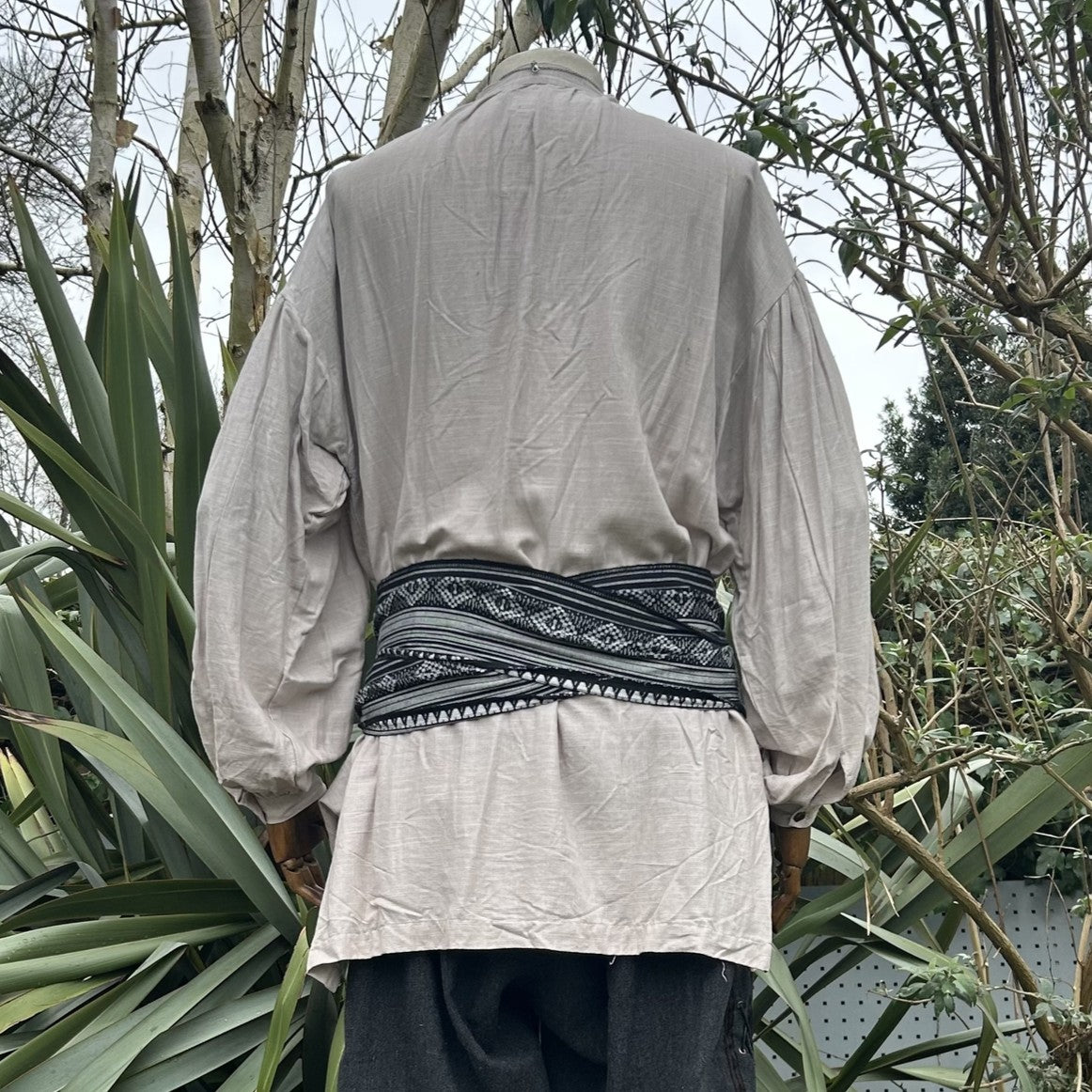 breathable light grey medieval shirt for cosplay and LARP.