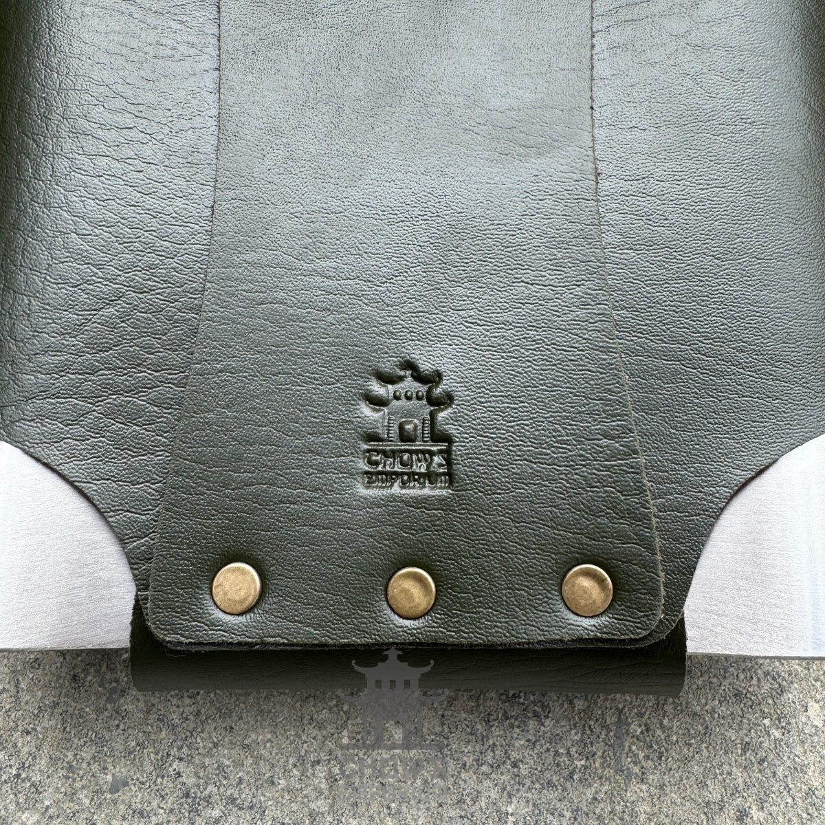 32oz Hip Flask with Leather Holder and Belt Loop