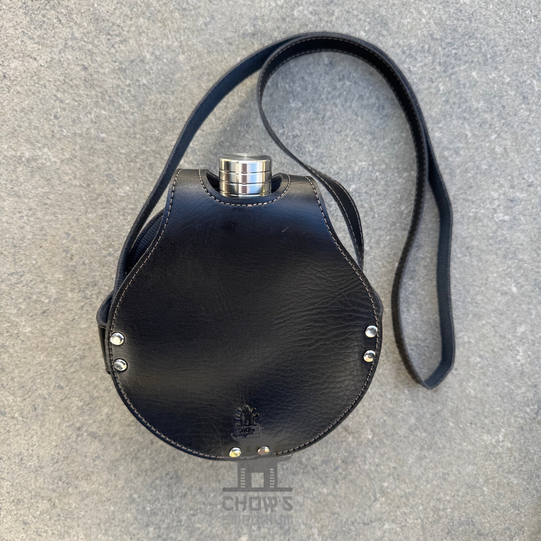 Adventurer’s 42oz Leather Hip Flask and Carrier