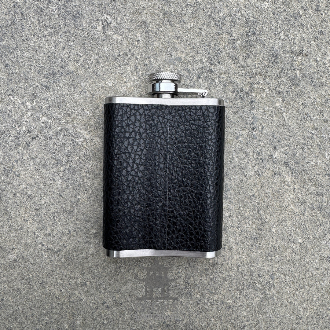 Ranger 18oz Leather Hip Flask with Mini Flask and Pouches