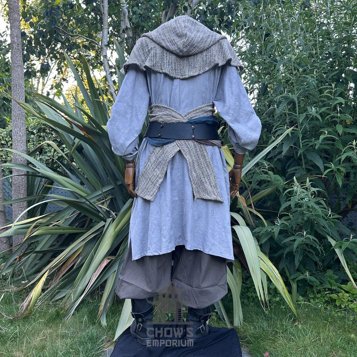Grey textured cotton medieval tunic for LARP, rear view.