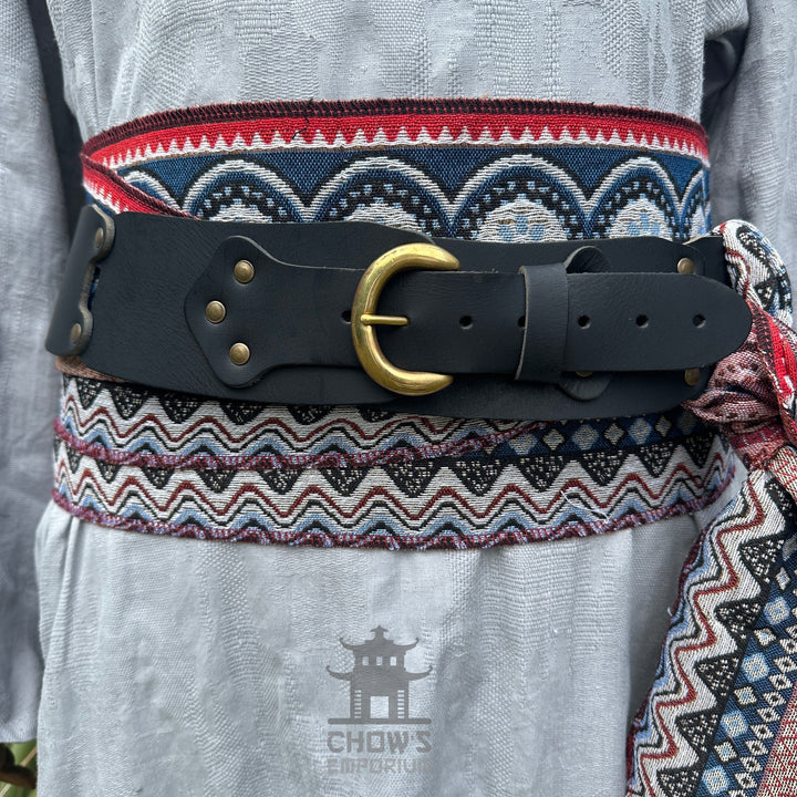LARP-Gürtel- und Schärpenset mit Zubehör - Dunkelgraue Wolle - Schwarzes Büffelleder - Geschenkideen