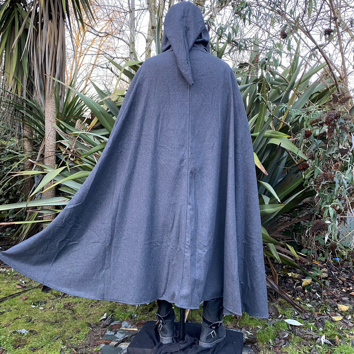 Back view of grey hooded medieval LARP cloak, fantasy cosplay costume for roleplay and adventure.