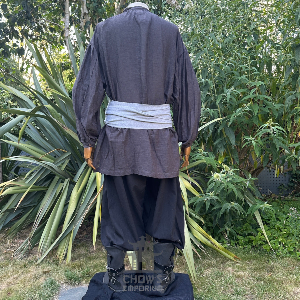 Dark grey medieval shirt, cotton and linen, rear view, great for LARP events.