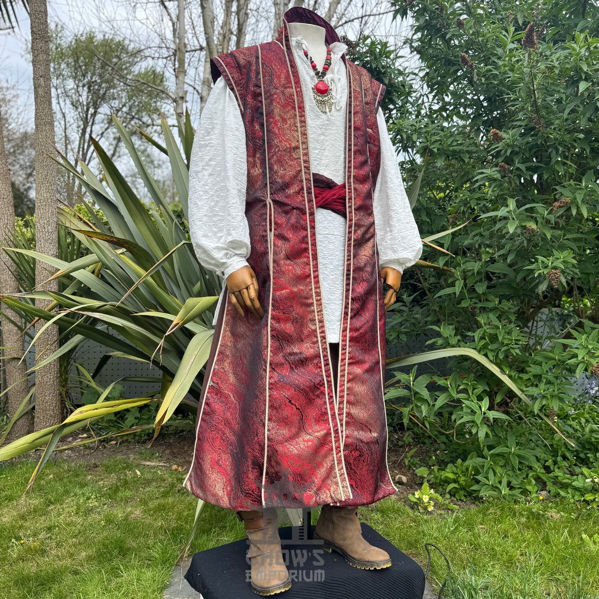 Sorcerers Robe in Red & Gold