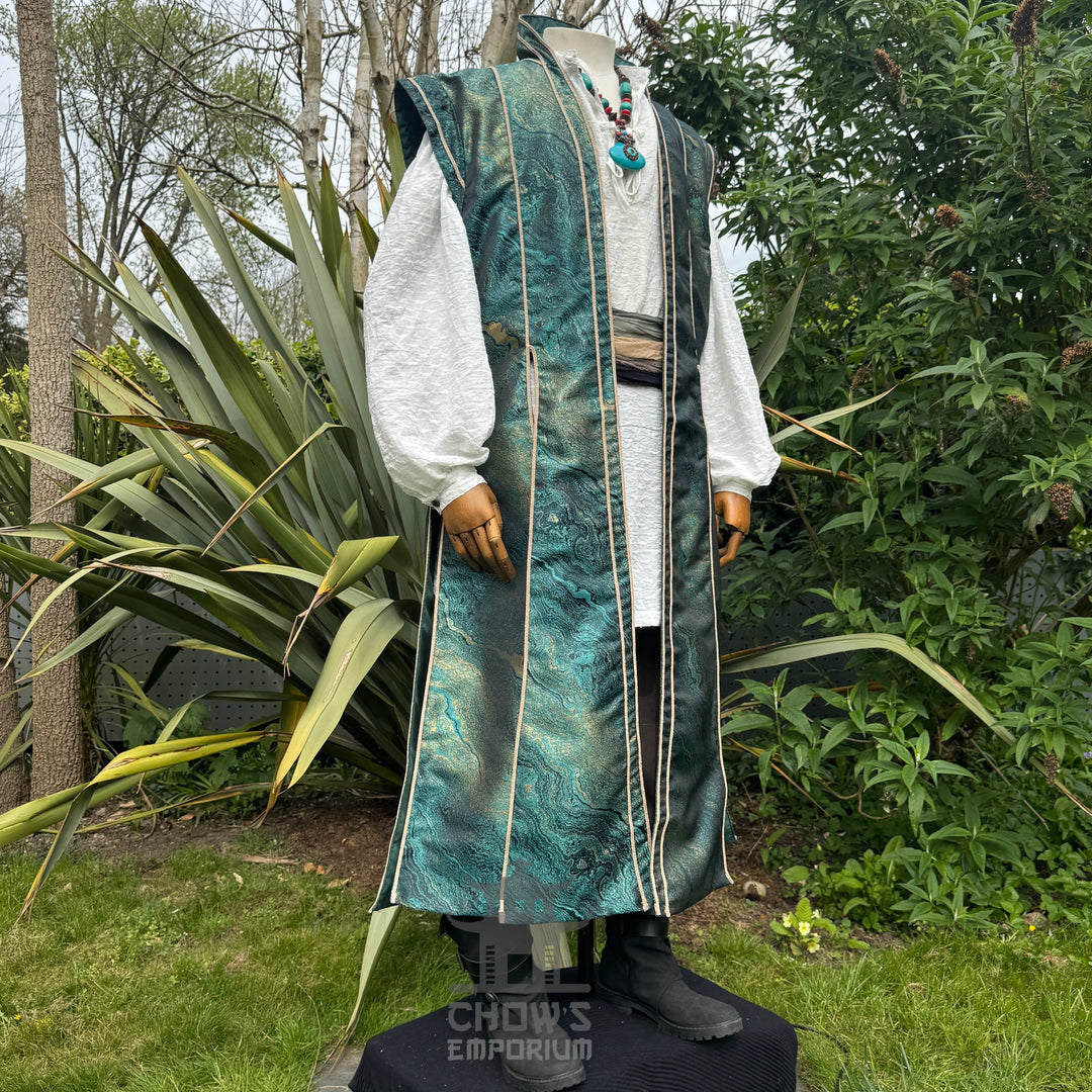 Sorcerers Robe in Green & Gold