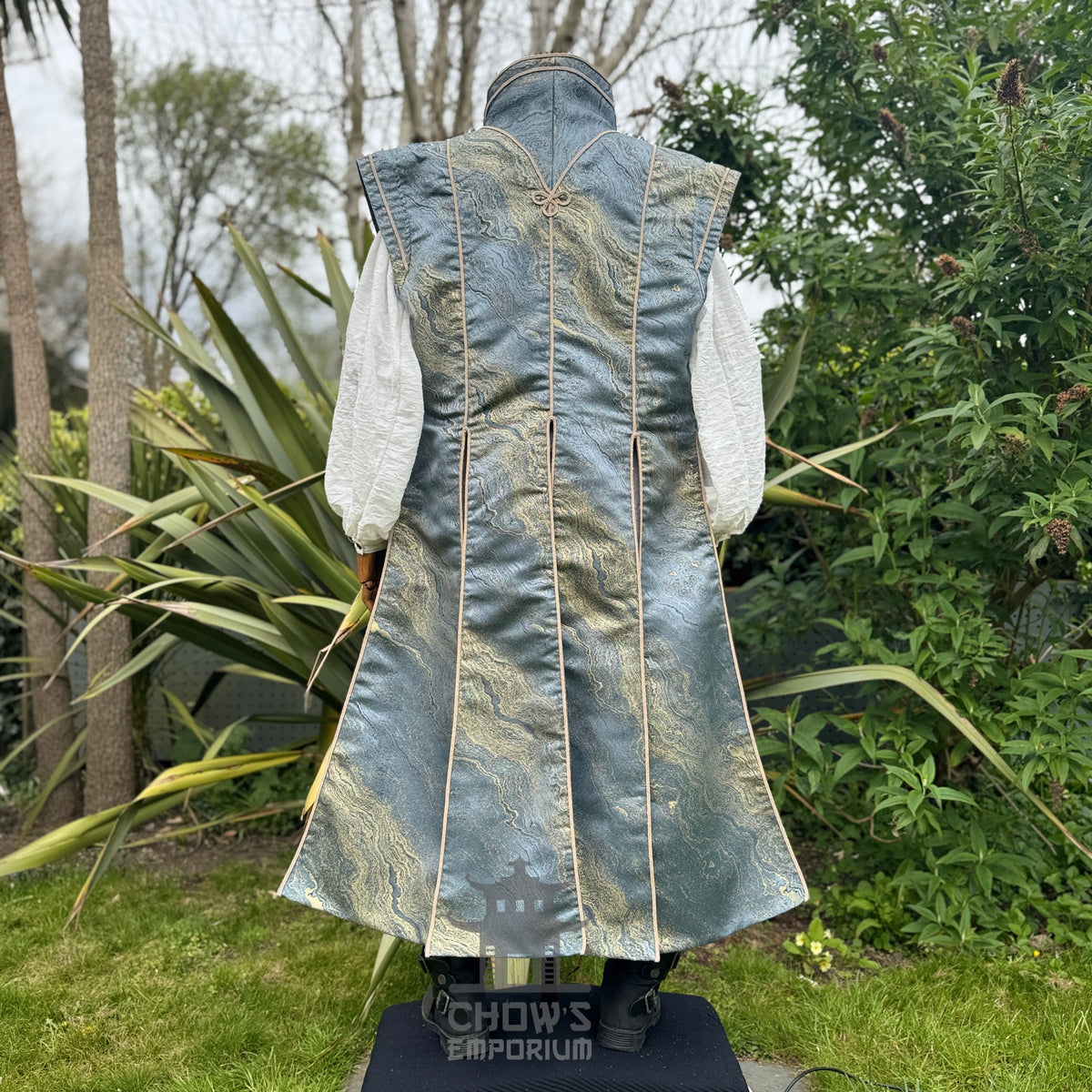 Sorcerers Robe in Grey & Gold