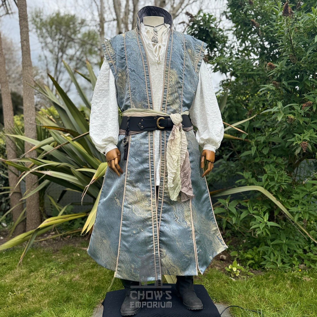 Sorcerers Robe in Grey & Gold
