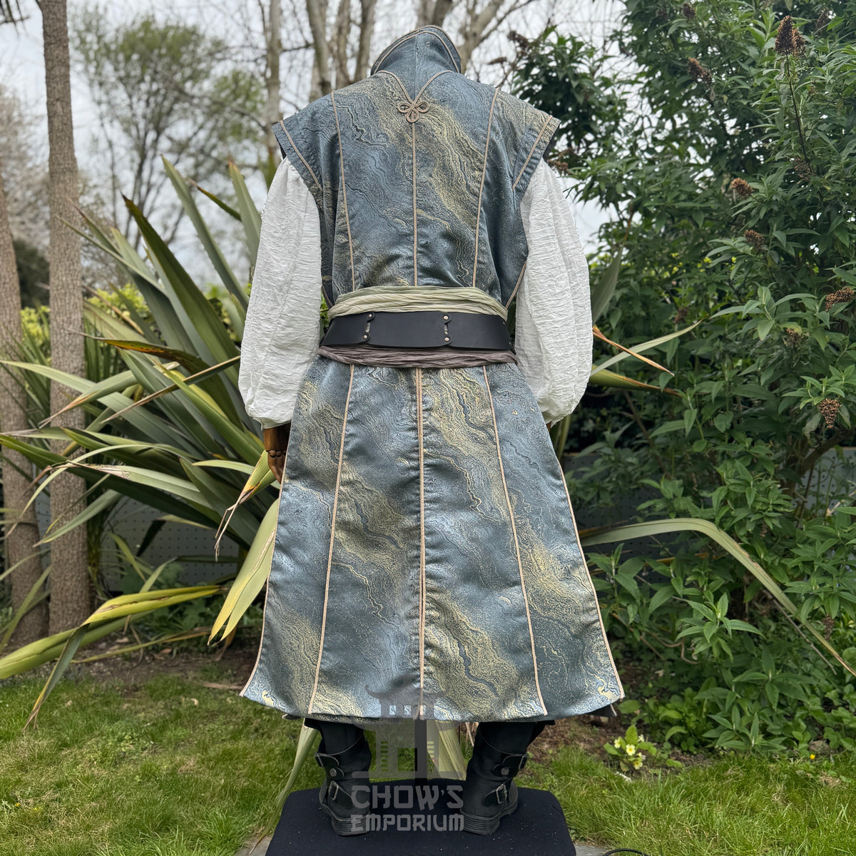 Sorcerers Robe in Grey & Gold