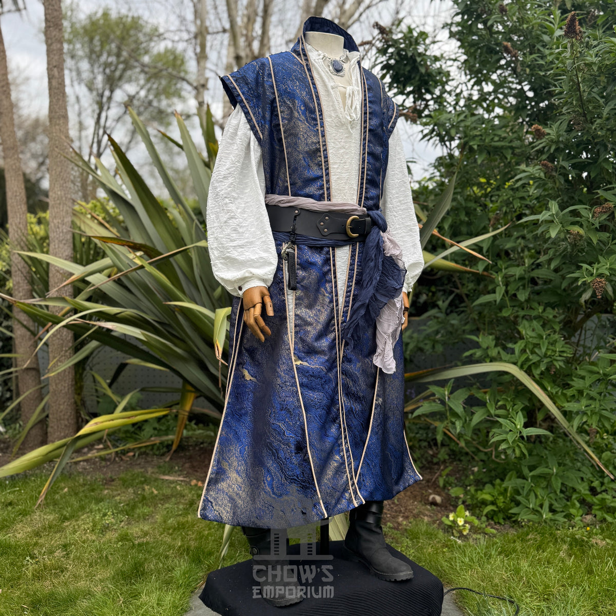 Sorcerers Robe in Blue & Gold