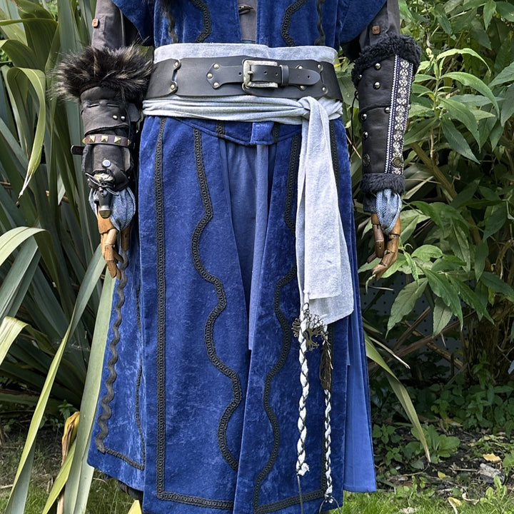 Tenue de LARP Storm Wizard - 5 pièces ; Gilet effet suède bleu, capuche, tunique, brassards, ceinture