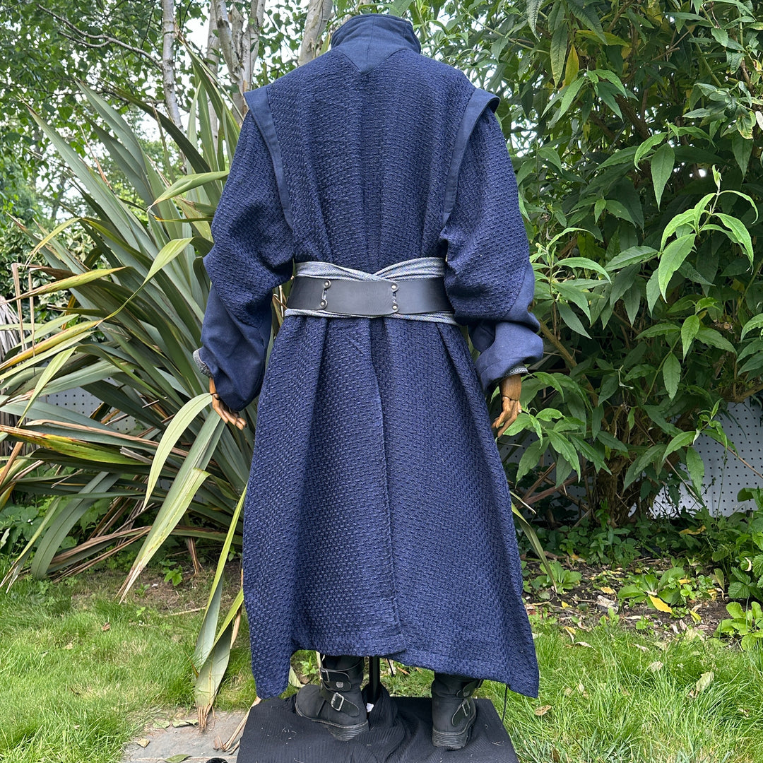 Tenue de LARP Storm Wizard - 5 pièces ; Gilet effet suède bleu, capuche, tunique, brassards, ceinture