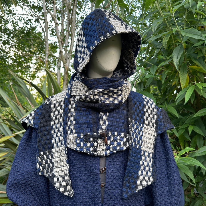 Capuche enveloppante médiévale - Carreaux bleus et blancs - Écharpe en laine LARP Hood