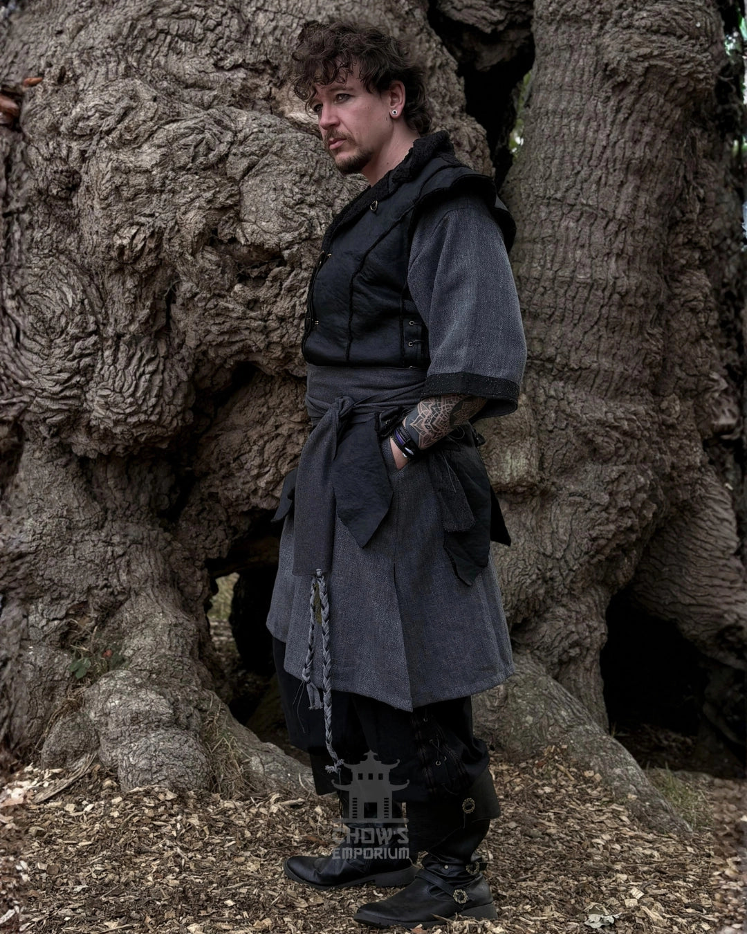 Medieval Faux Leather Waistcoat in Black