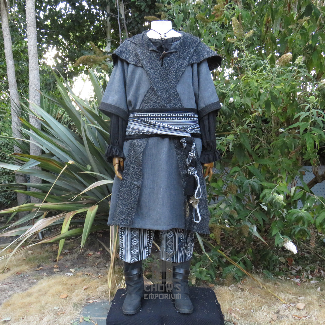 LARP Basic Outfit - 3 pieces Grey & Purple (Tunic, Hood, Sash)