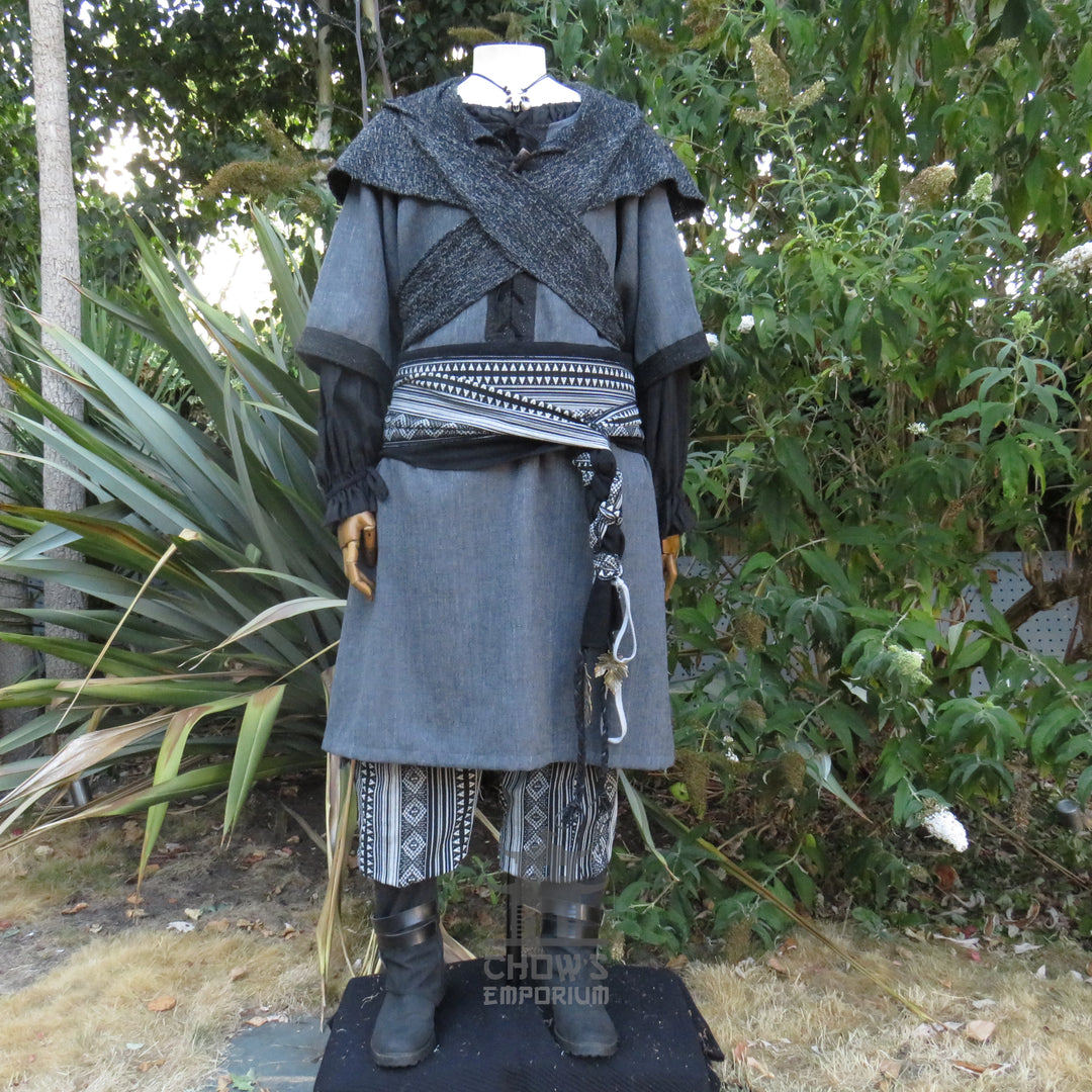 LARP Basic Outfit - 3 pieces Grey & Purple (Tunic, Hood, Sash)