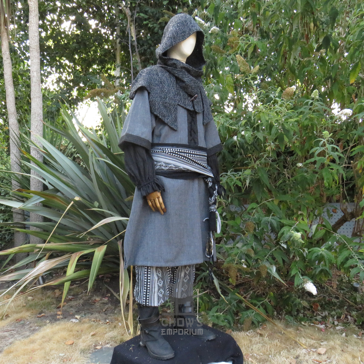 LARP Basic Outfit - 3 pieces Grey & Purple (Tunic, Hood, Sash)