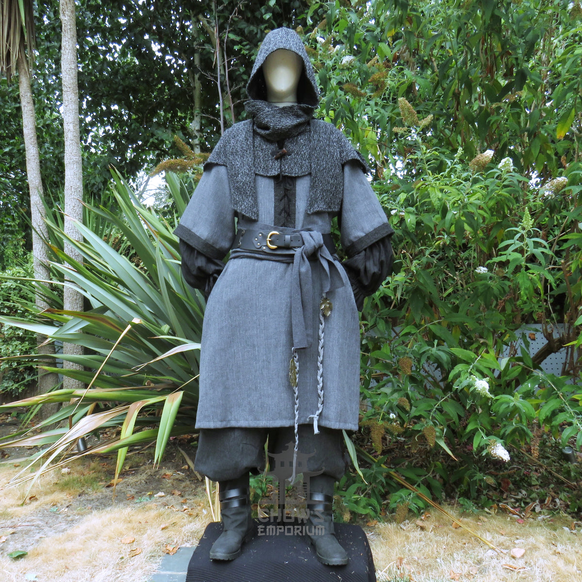 LARP Basic Outfit - 3 pieces Grey & Purple (Tunic, Hood, Sash)