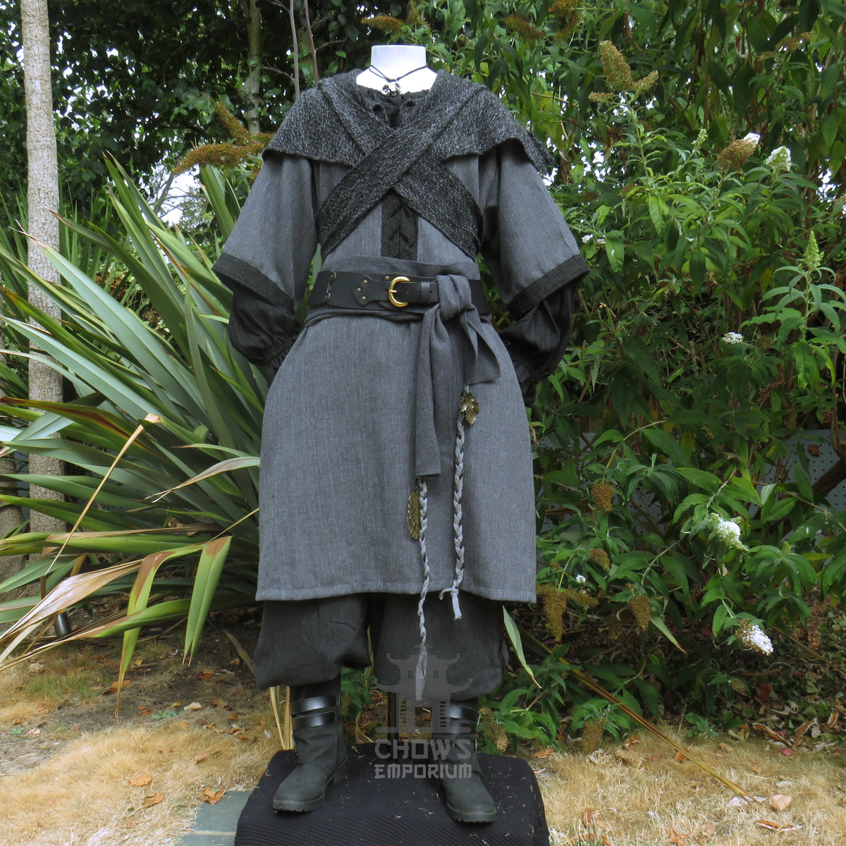 LARP Basic Outfit - 3 pieces Grey & Purple (Tunic, Hood, Sash)