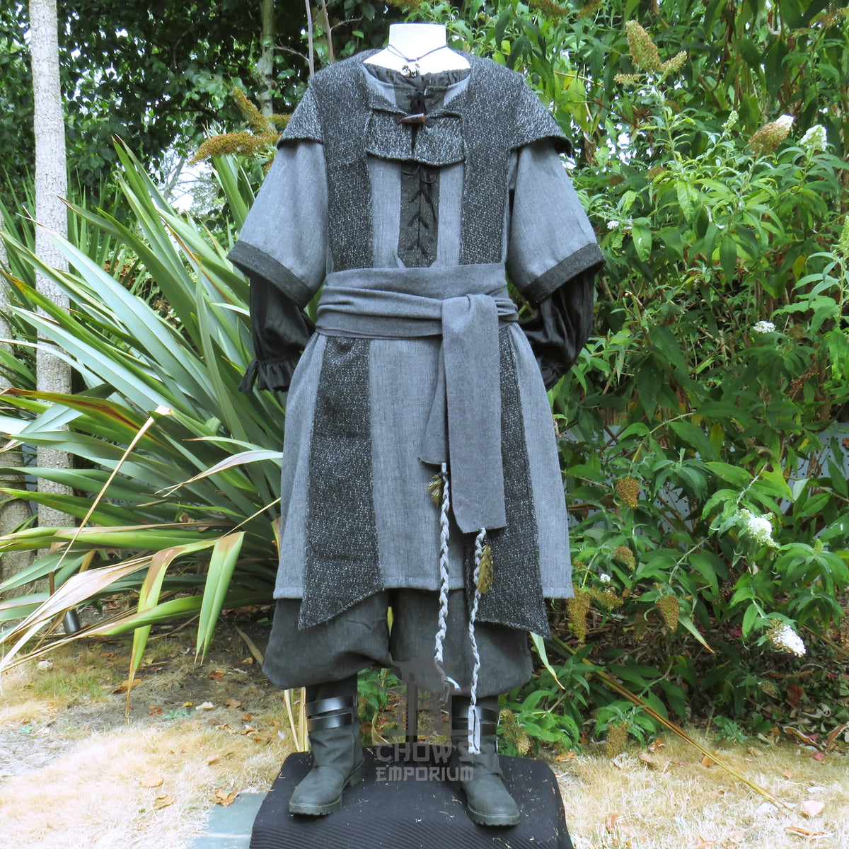 LARP Basic Outfit - 3 pieces Grey & Purple (Tunic, Hood, Sash)