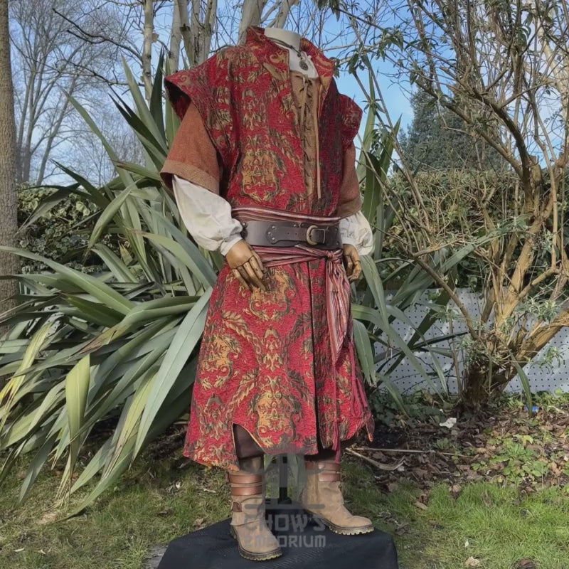 Master Crimson Duke Set, 4+ pieces (Waistcoat, Tunic, Shirt and Sash)