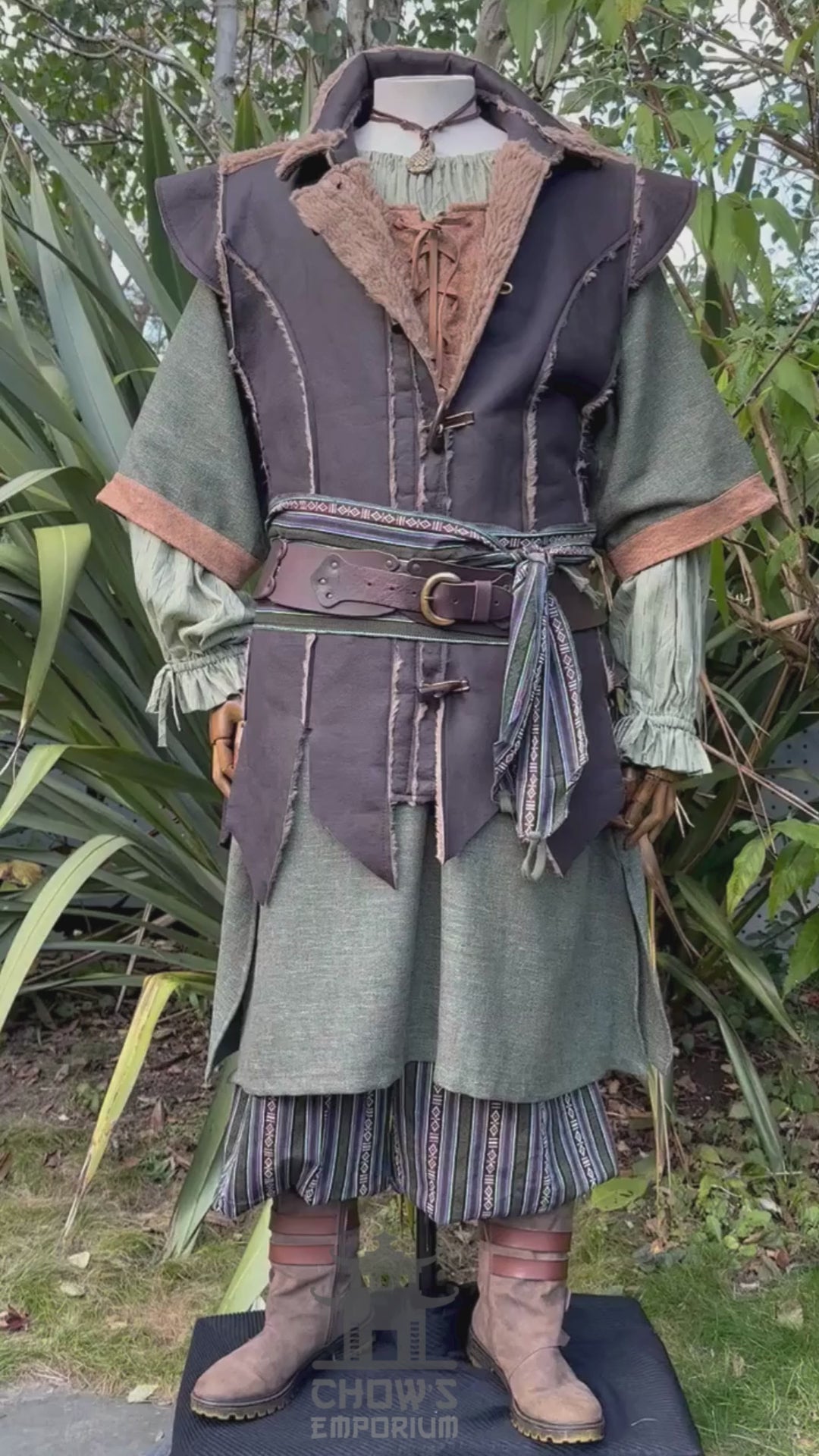 Woodland Fighter LARP Outfit - 4 pieces, Waistcoat, Tunic, Trousers, Sash