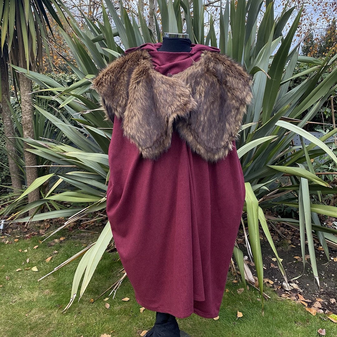 Dark red LARP cloak with fur mantle, displayed.