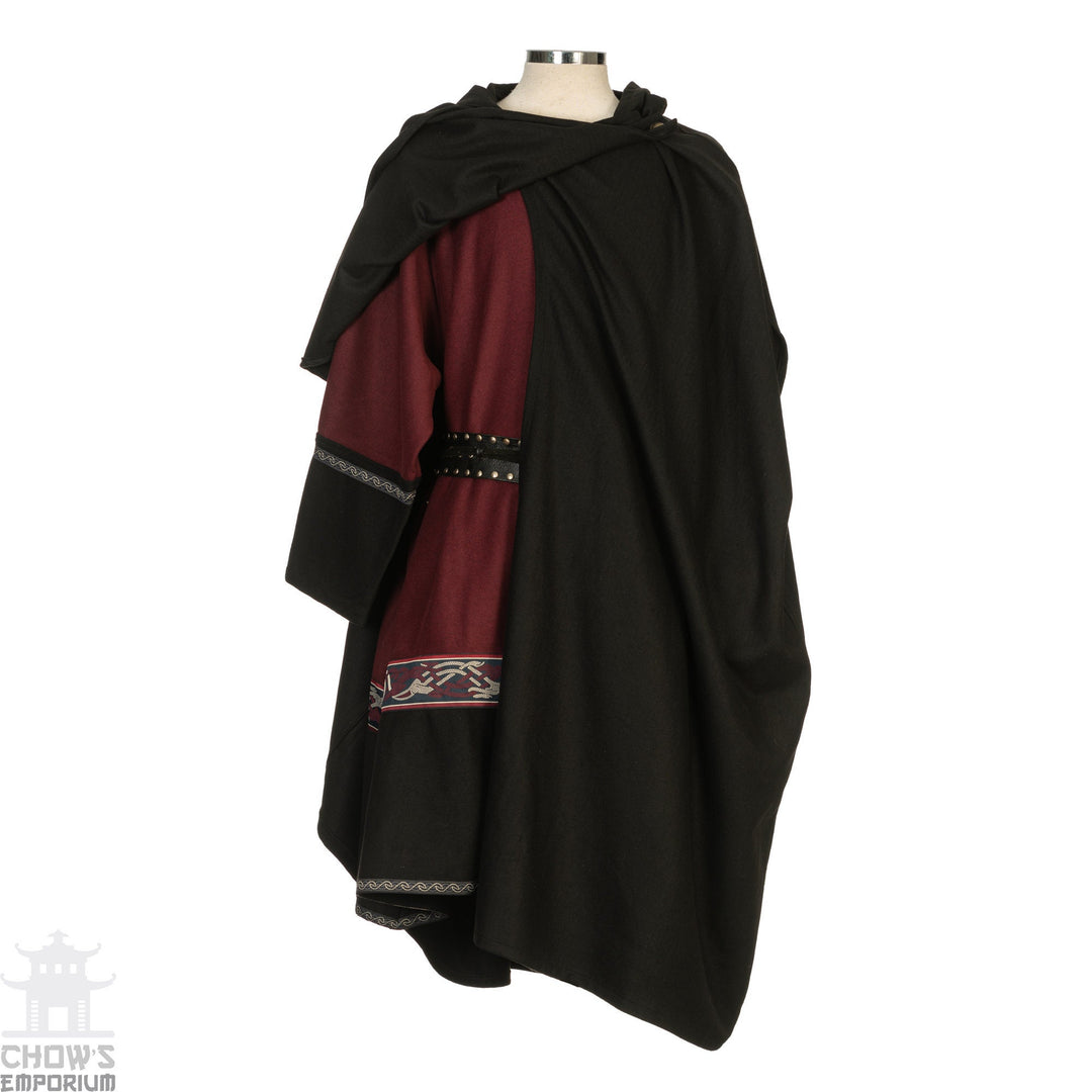 The Four Way LARP Cloak in Black is a Versatile Cape with Hood. The Medieval Cloak is Water Resistant, and helps keep you warm in the cold. The Viking Style Cloak can be worn in four ways for different character needs; perfect for your LARP character, Cosplay Events, and Ren Faires. 