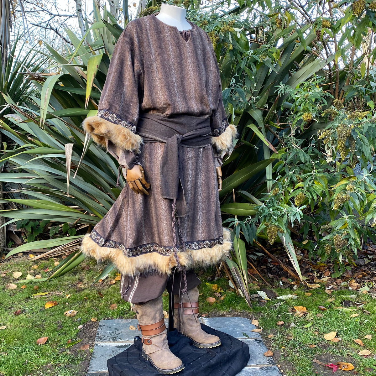rugged brown barbarian fur trim tunic for cosplay.