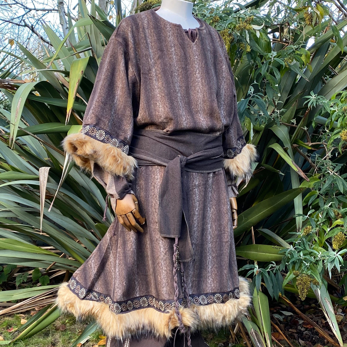 Medieval LARP outfit front close-up, brown tunic with mohair trim and sash.