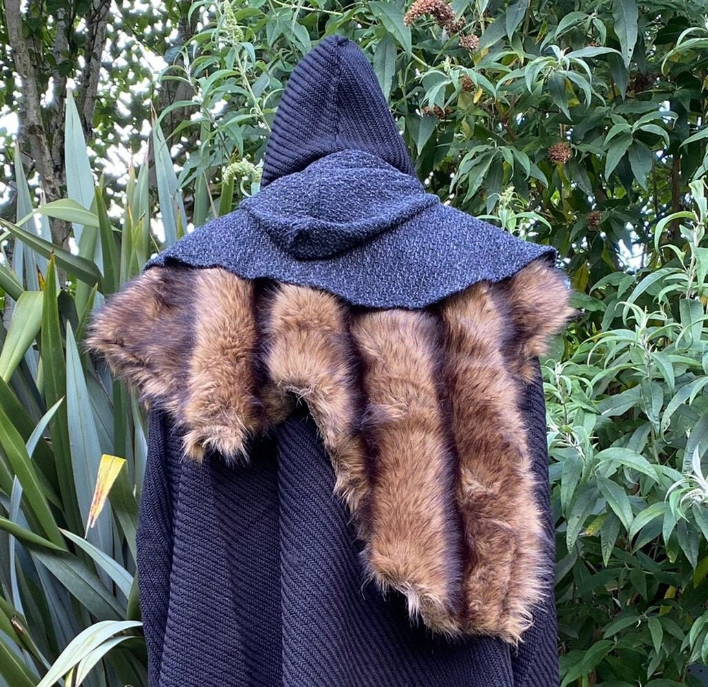 Back view of medieval LARP hooded mantle with brown faux fur detail.