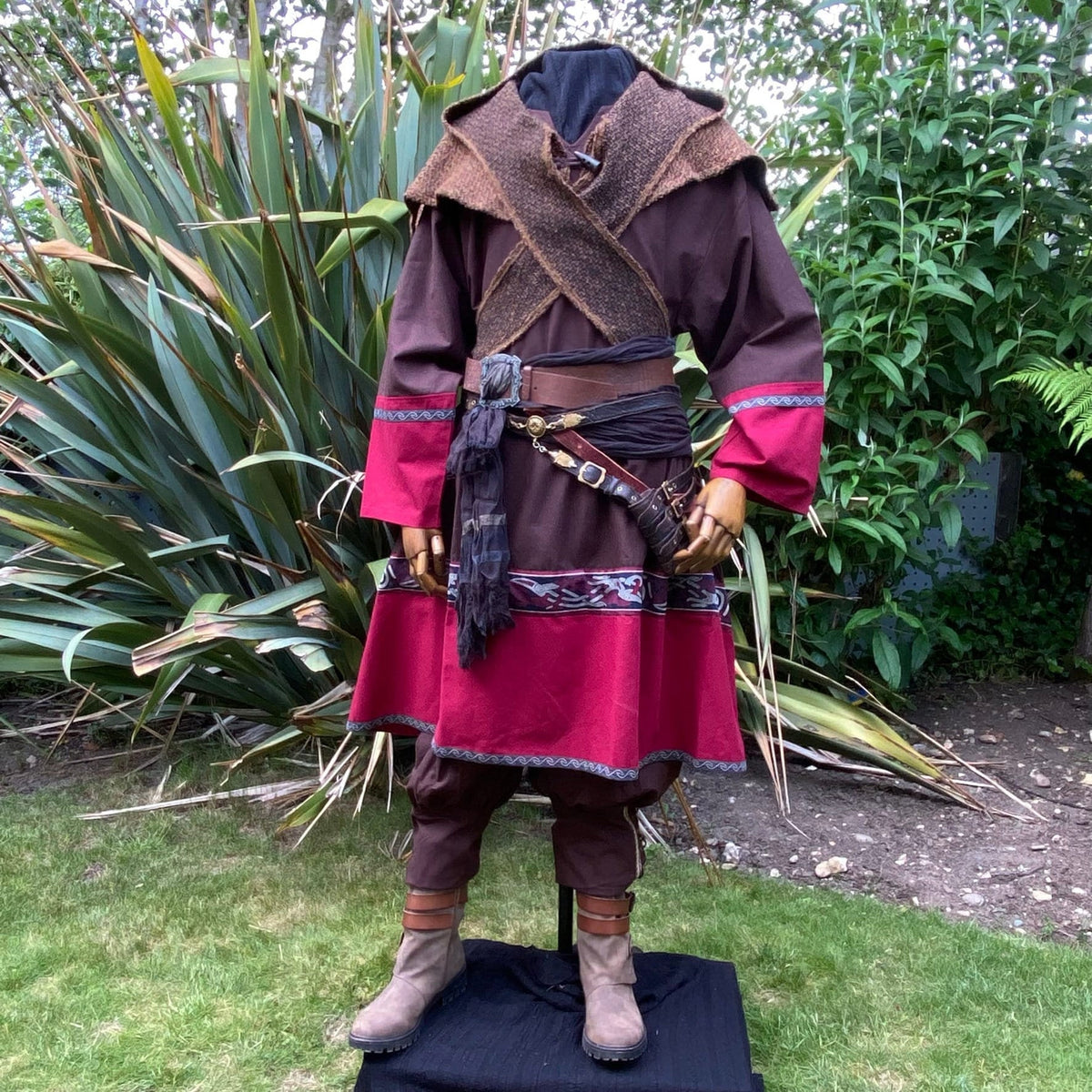 Brown and red LARP tunic, hood, pants set on mannequin.