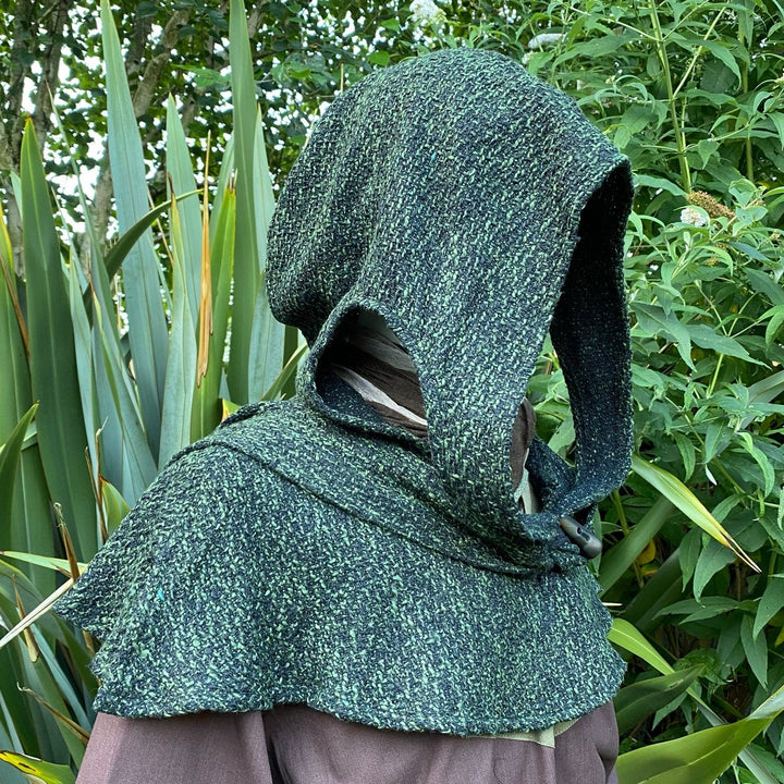 This LARP Hood is Green with a Wrap Around Woollen extention. This Viking Scarf Hood is Water Resistant and Warm. You can style the Extended arms of the LARP Hood to fit your needs: perfect for your LARP Character and LARP Costume, Cosplay Event, and Ren Faire.