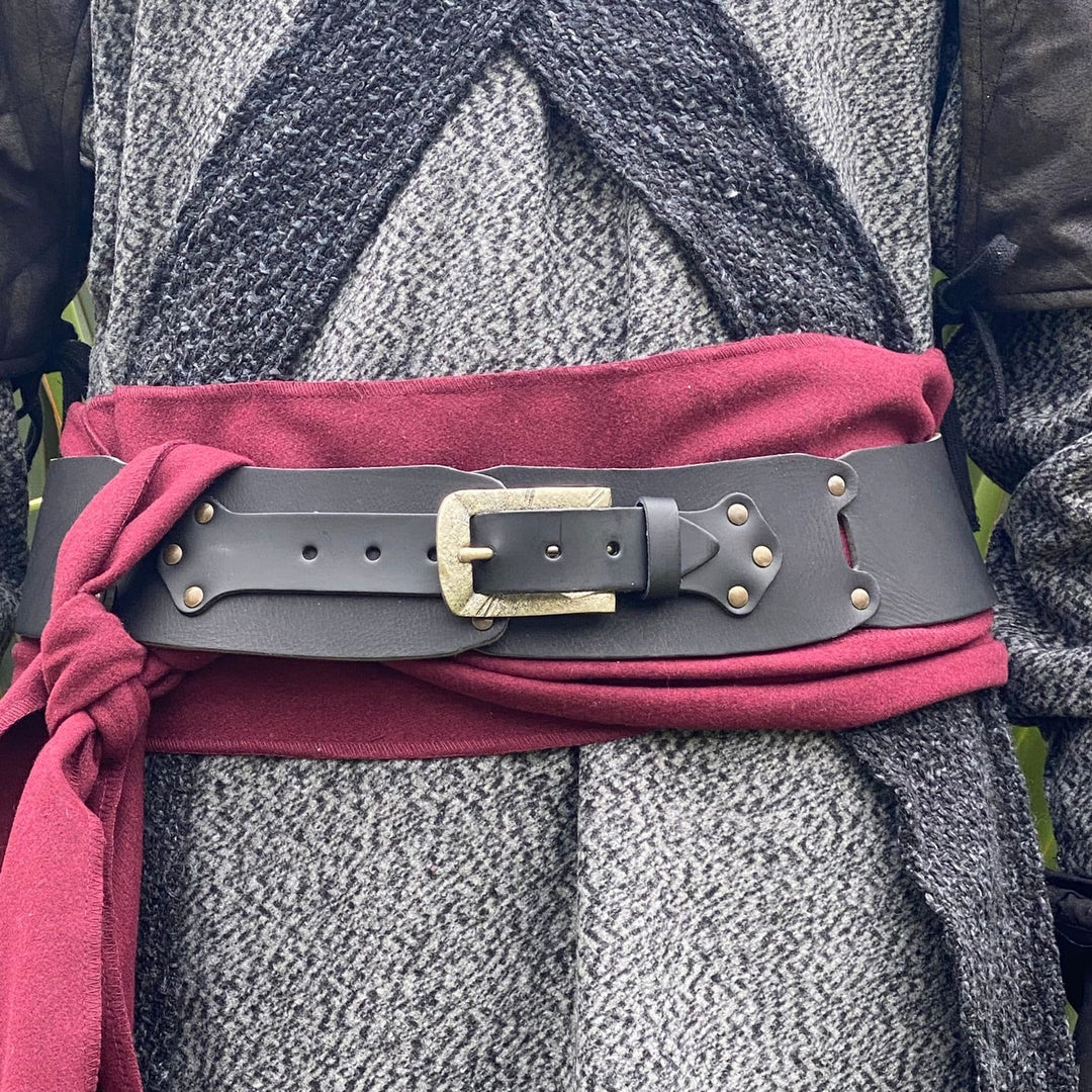 The best Black Leather LARP Belt. The Viking Belt has options from a S/M to a XXXL length for your LARP Character, Cosplay, or Ren Faire event. The Medieval Belt is made of Buffallo Leather segments, and a buckle with adjustable holes, adjustable whatever fit you need.