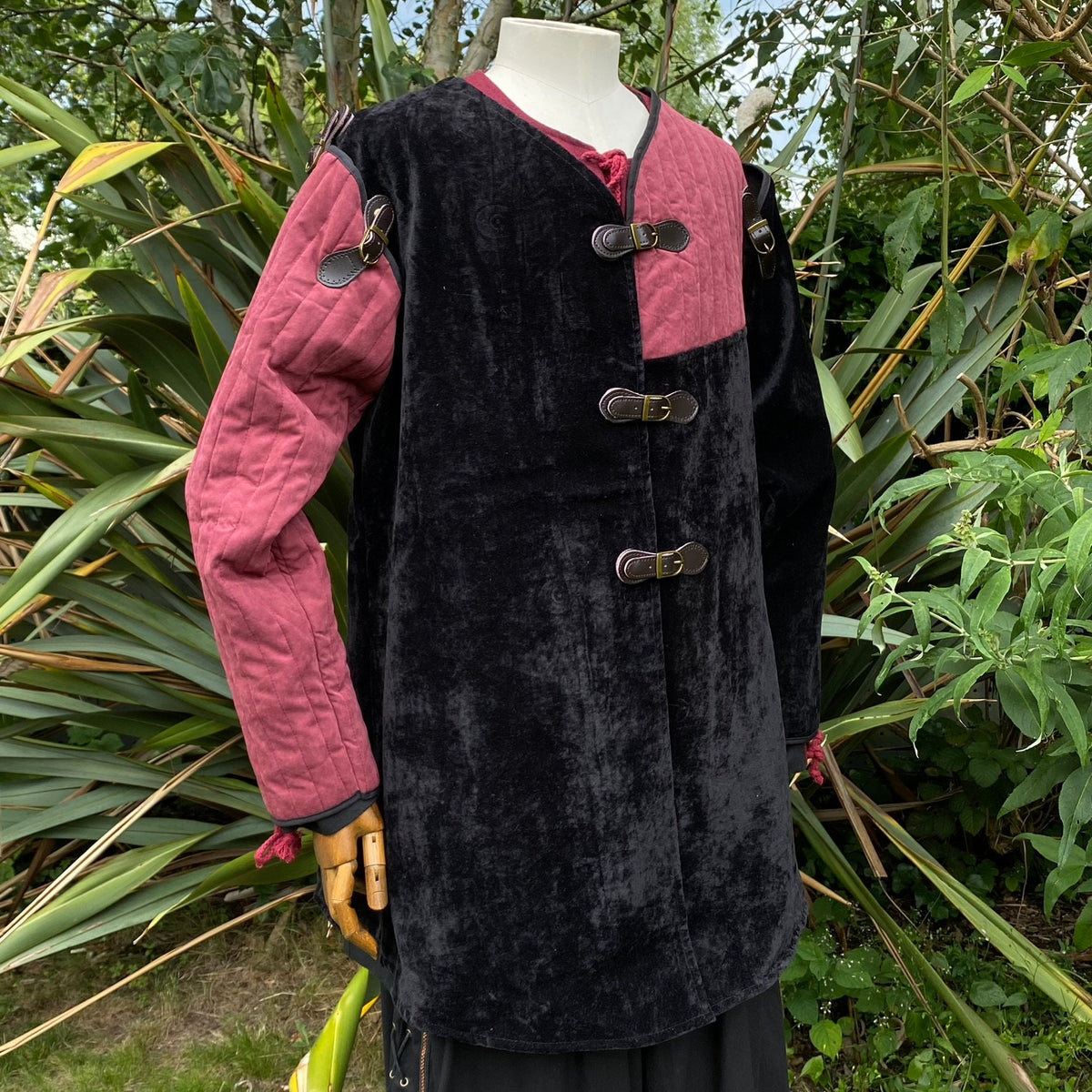 adjustable black and red gambeson with removable sleeves for LARP.